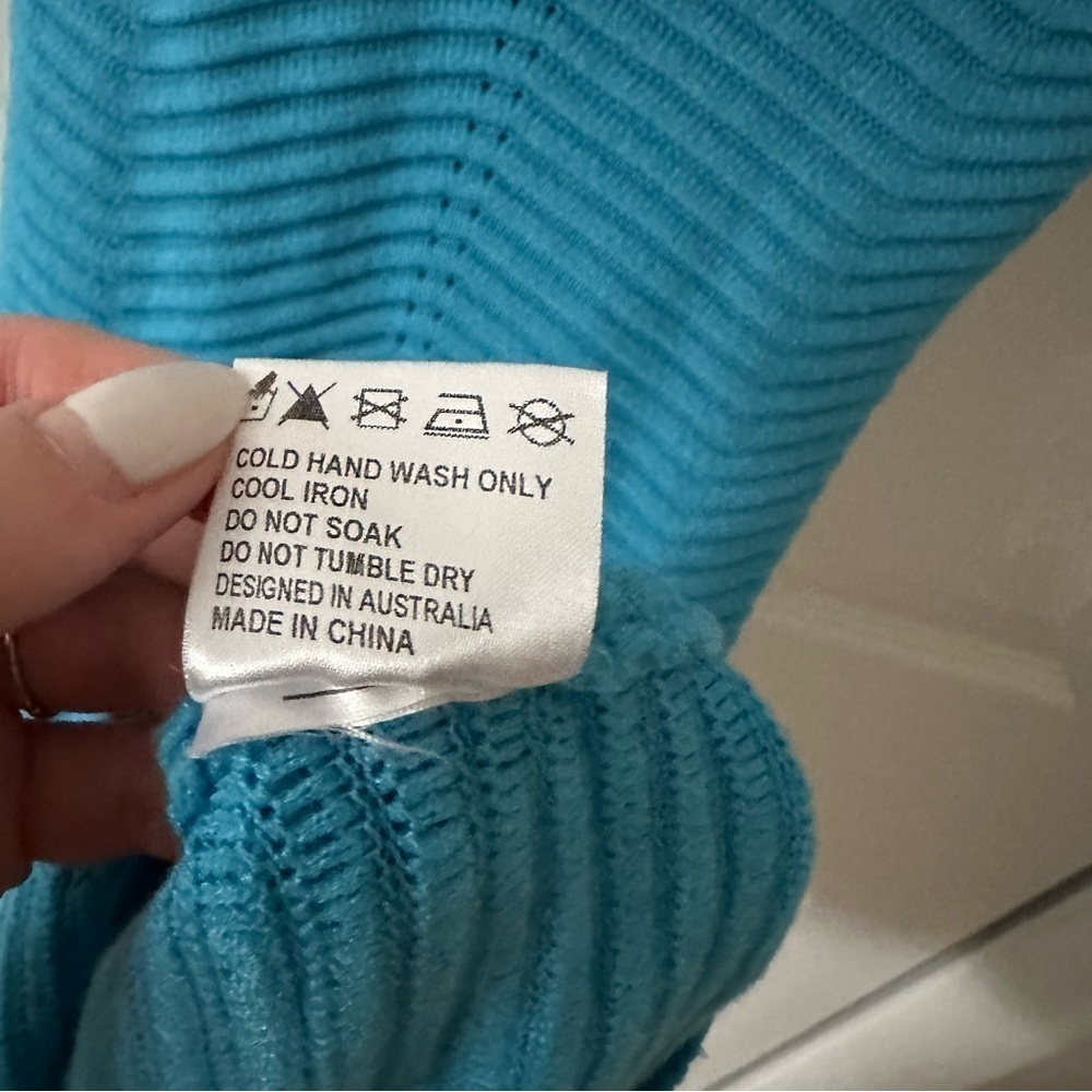 Blue Knit Dress - Picture 4 of 15